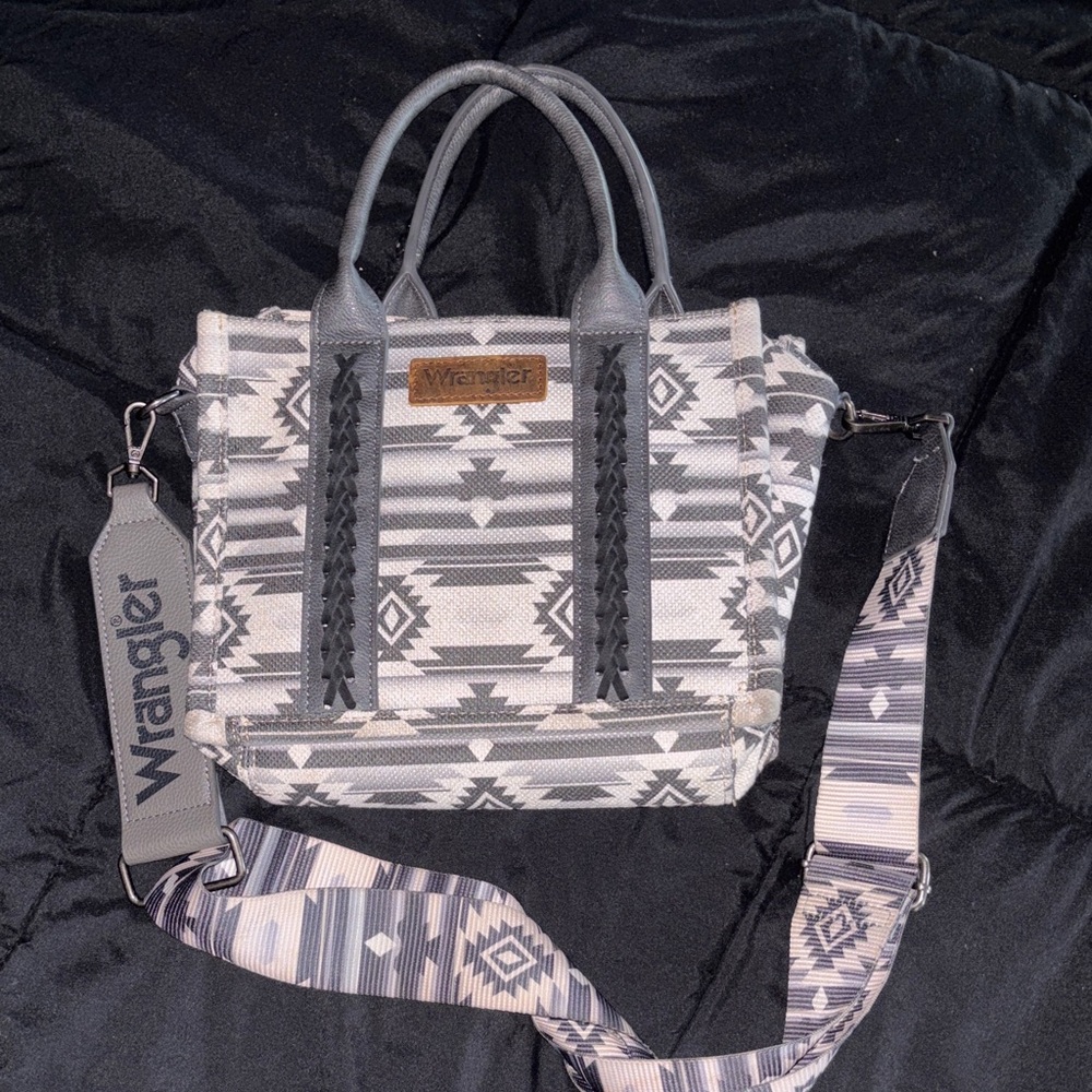 Wrangler Black and White Geometric Crossbody Bag